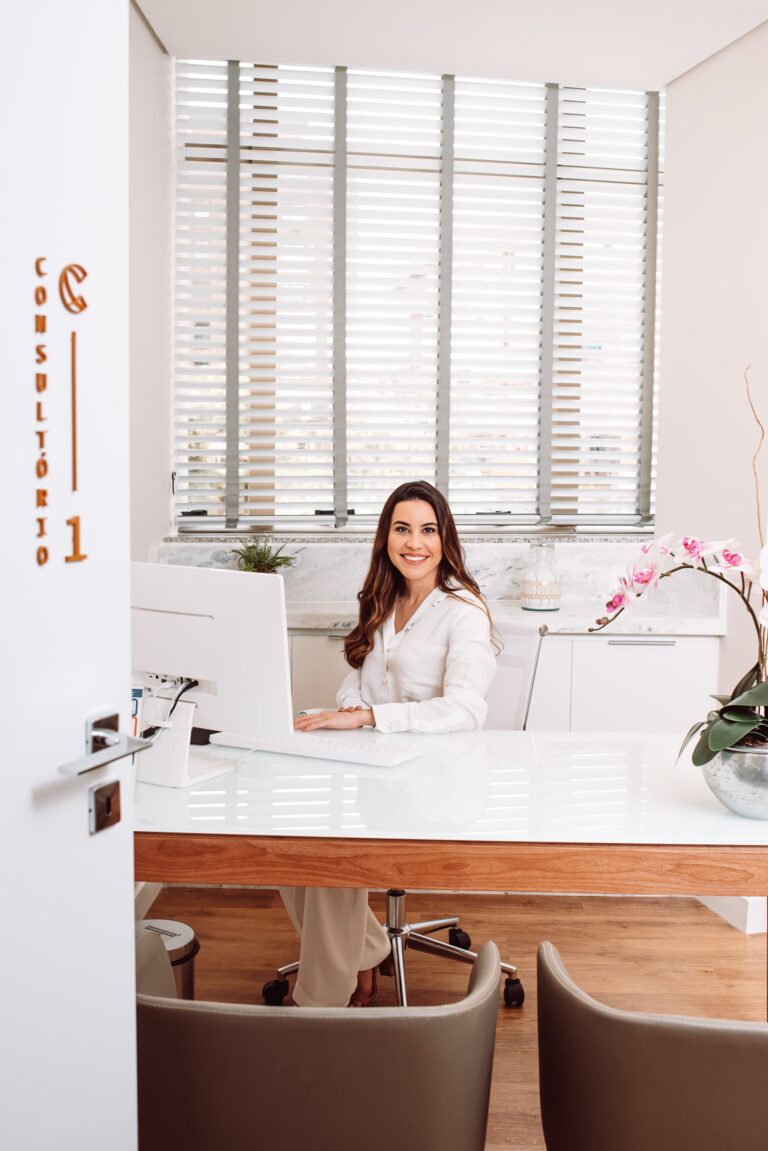 Dra Laís Carvalho – Ginecologista em Nova Lima: cuidado próximo, acolhedor e exclusivo